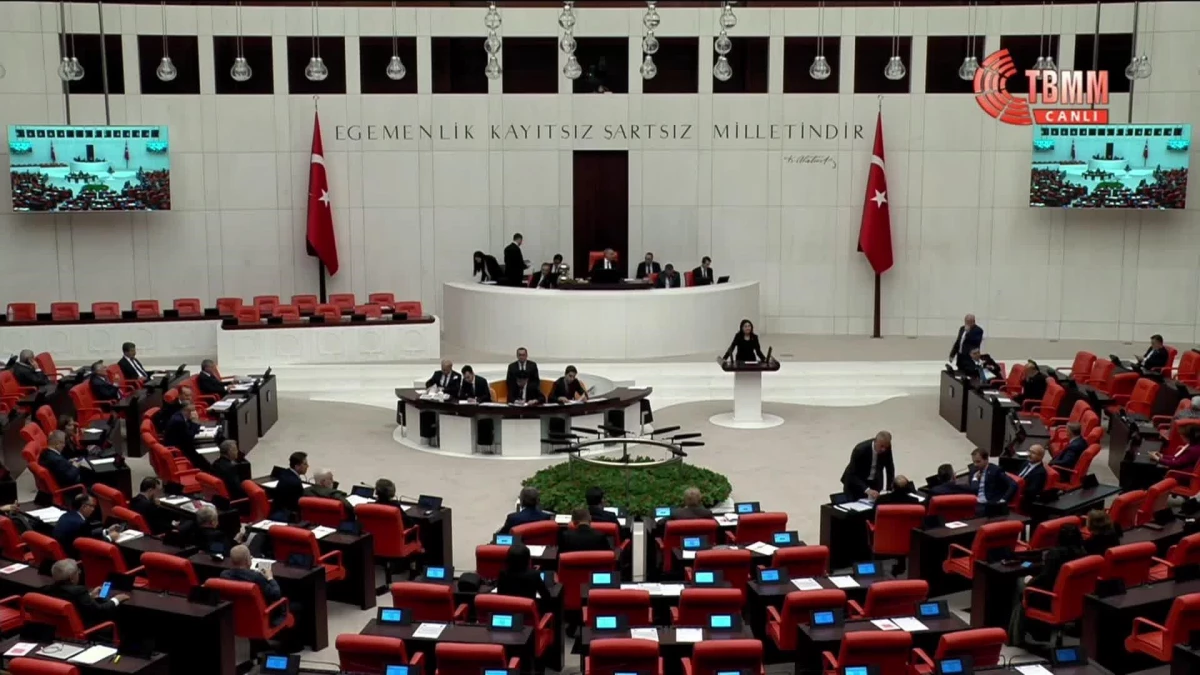 CHP\'nin Depremin Eğitime Etkisinin Araştırılması Önergesi, AKP ve MHP Milletvekillerinin Oylarıyla Reddedildi