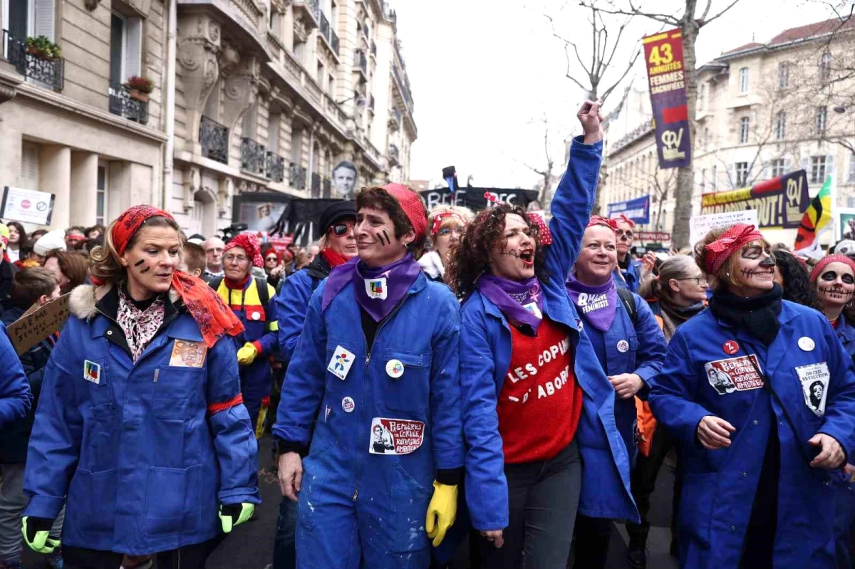 Fransa\'da emeklilik reformuna karşı 6\'ncı kez greve gidildi