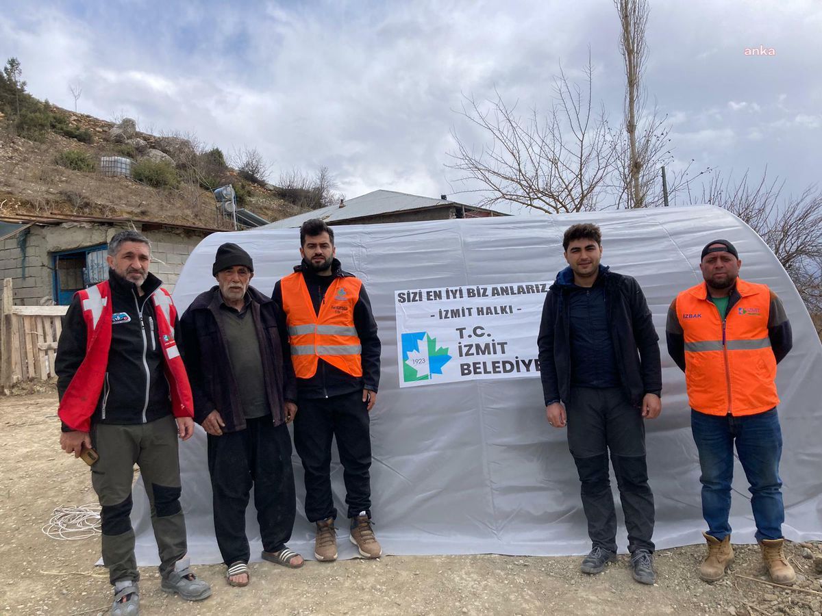 İzmit Belediyesi\'nden Çadır İhtiyacı Olan Köylere Destek