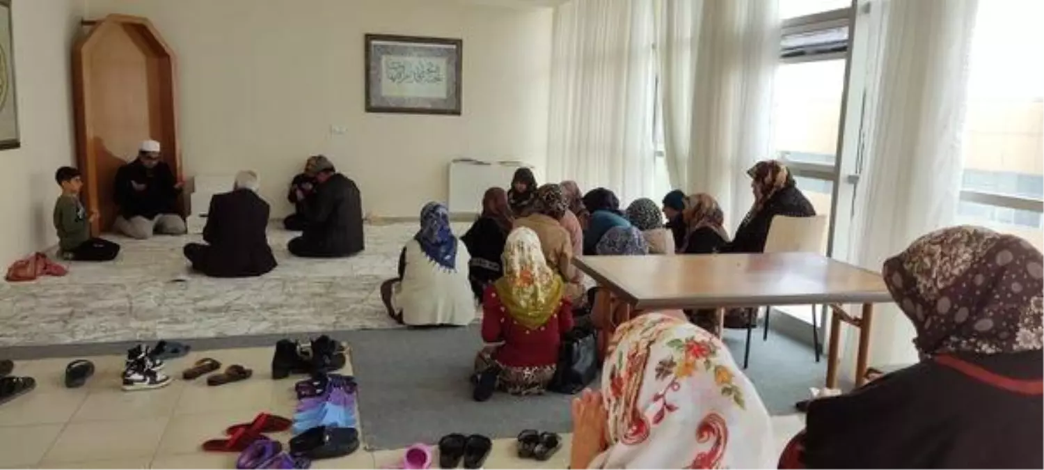 Kulu\'da depremzedeler kandil programı düzenlendi