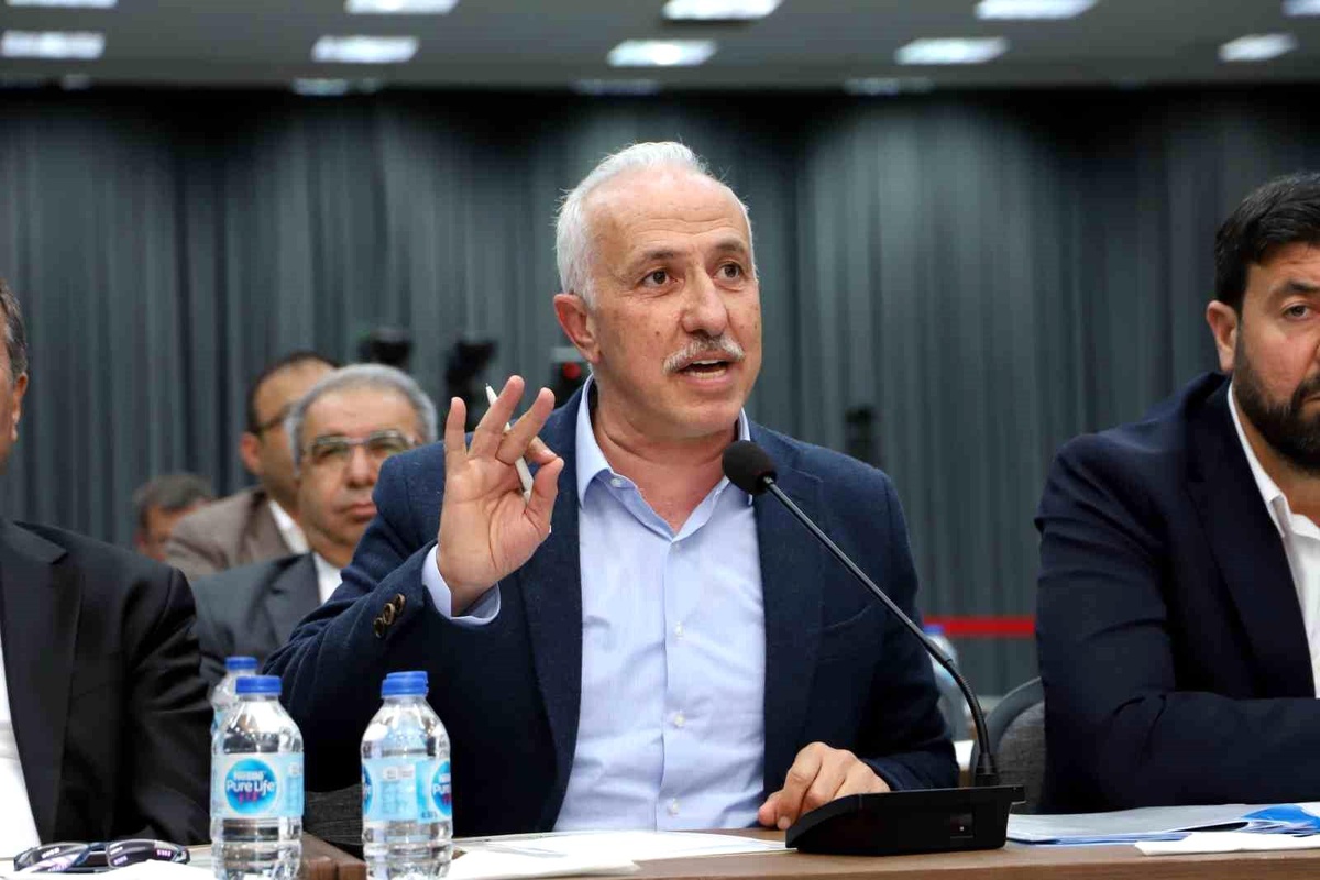 Başkan Gültak: "Göreve geldiğim günden itibaren kaçak yapılarla uğraşıyorum"