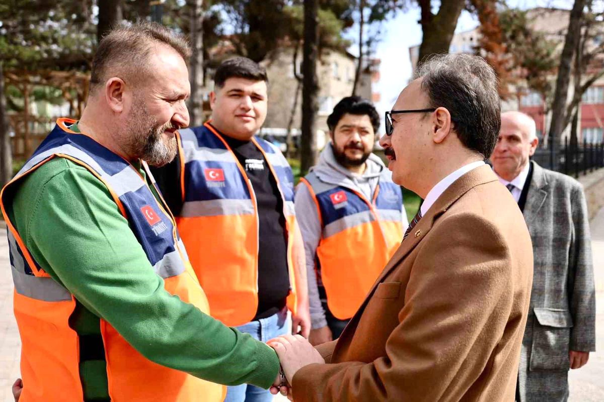 Bilecikli gönüllü berberler Hatay\'a uğurlandı