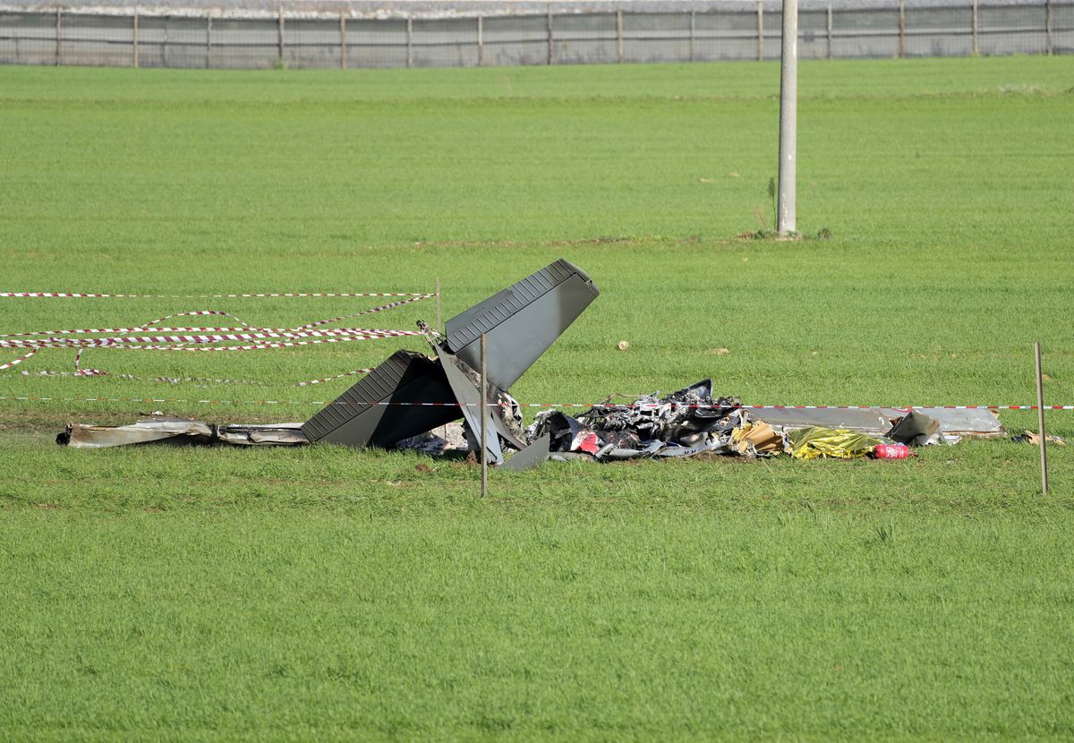 İtalya\'daki Askeri Uçak Kazasında İki Pilot Hayatını Kaybetti