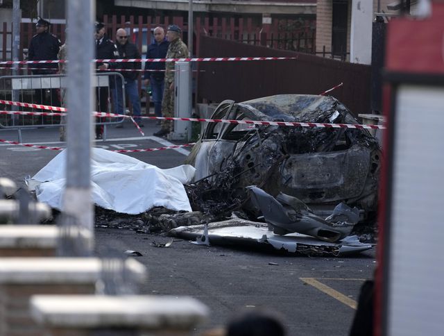 İtalya'daki Askeri Uçak Kazasında İki Pilot Hayatını Kaybetti İtalya'daki Askeri Uçak Kazasında İki Pilot Hayatını Kaybetti
