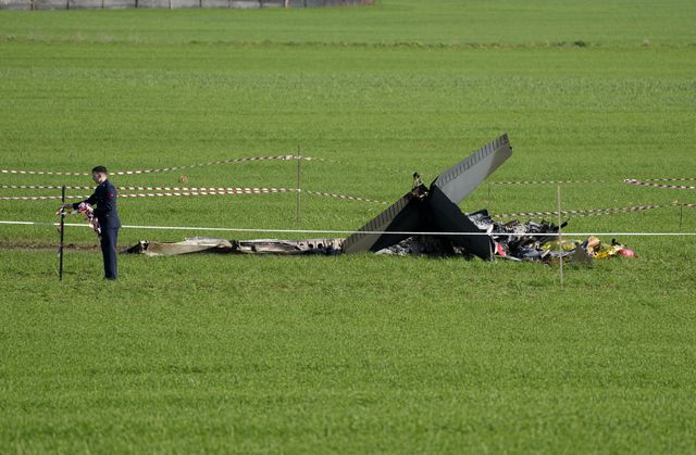İtalya'daki Askeri Uçak Kazasında İki Pilot Hayatını Kaybetti İtalya'daki Askeri Uçak Kazasında İki Pilot Hayatını Kaybetti
