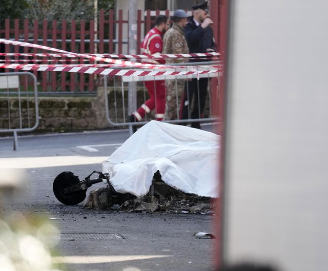İtalya'daki Askeri Uçak Kazasında İki Pilot Hayatını Kaybetti İtalya'daki Askeri Uçak Kazasında İki Pilot Hayatını Kaybetti