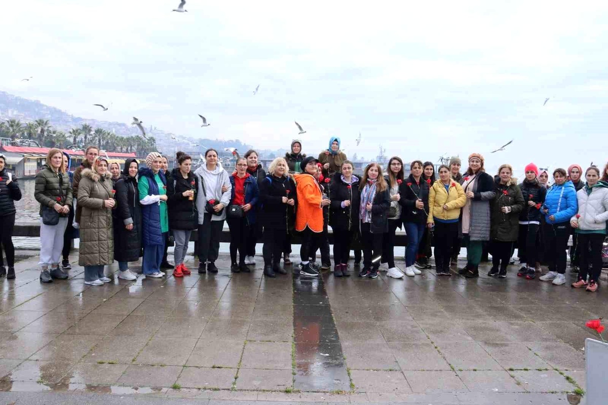 Kadınlar sağlıklı yaşam için yürüdü