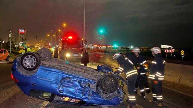 Kırmızı ışık ihlali yapan alkollü sürücünün kullandığı araç takla attı: O anlar kamerada