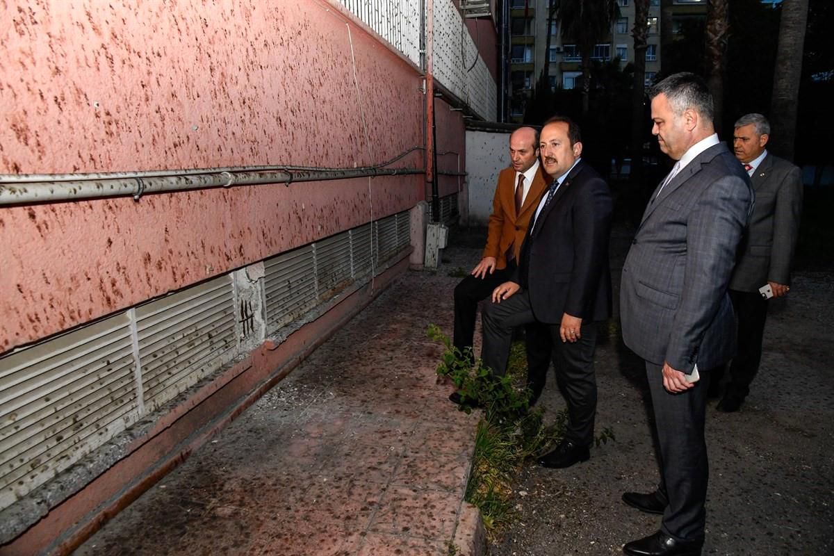 Mersin\'de depremlerde hasar gören 76 okul boşaltıldı