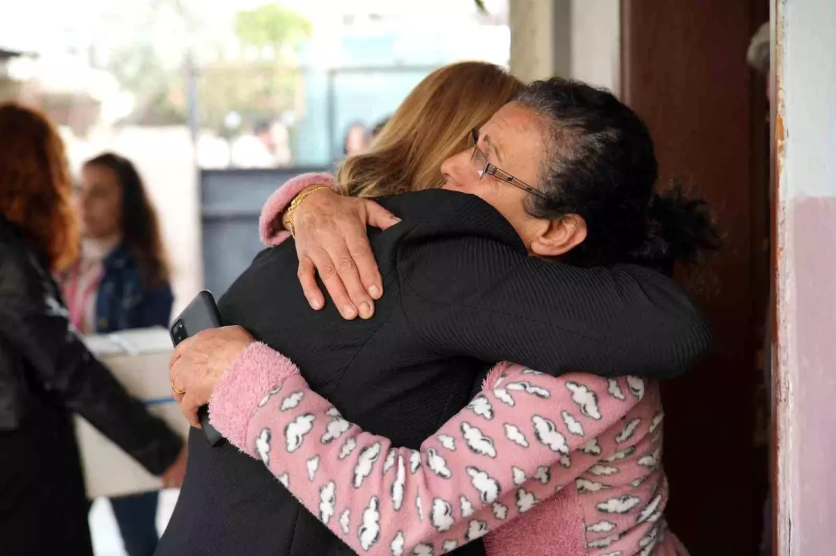 Tarsus\'ta depremzede kadınlar unutulmadı