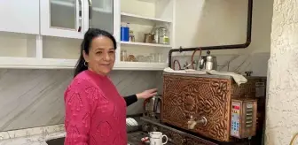 Üç yıl önce devraldığı çay ocağını işleterek geçimini sağlıyor