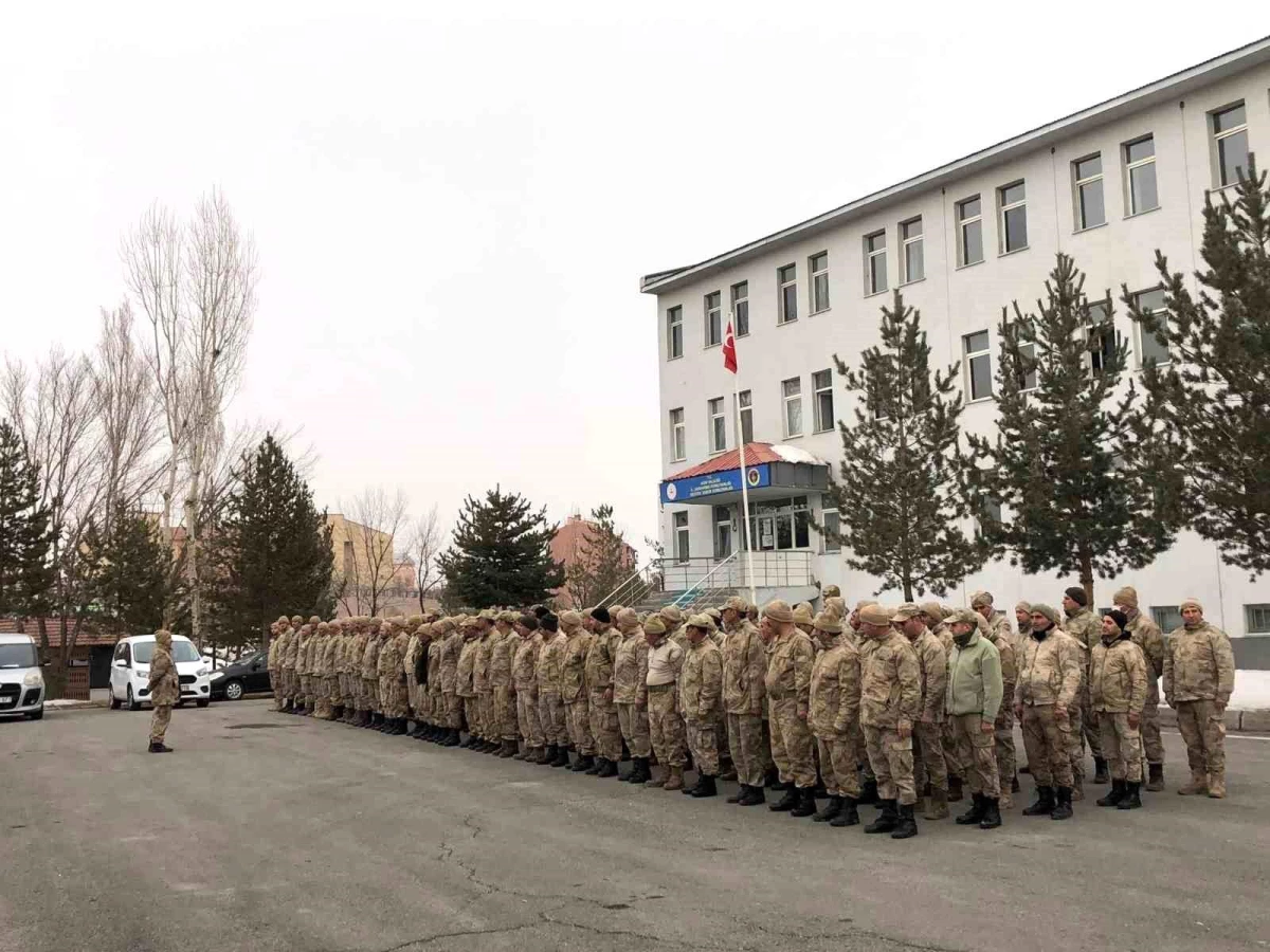 Ağrı\'dan deprem bölgesine 152 astsubay ve güvenlik korucusu gönderildi