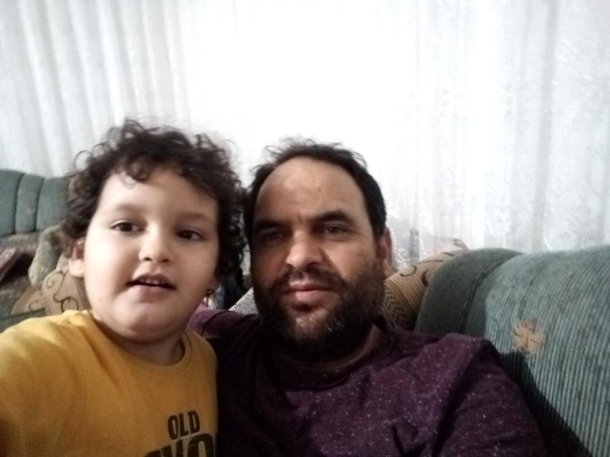 Boşanma aşamasındaki eşinin götürdüğü oğlunu geri istiyor