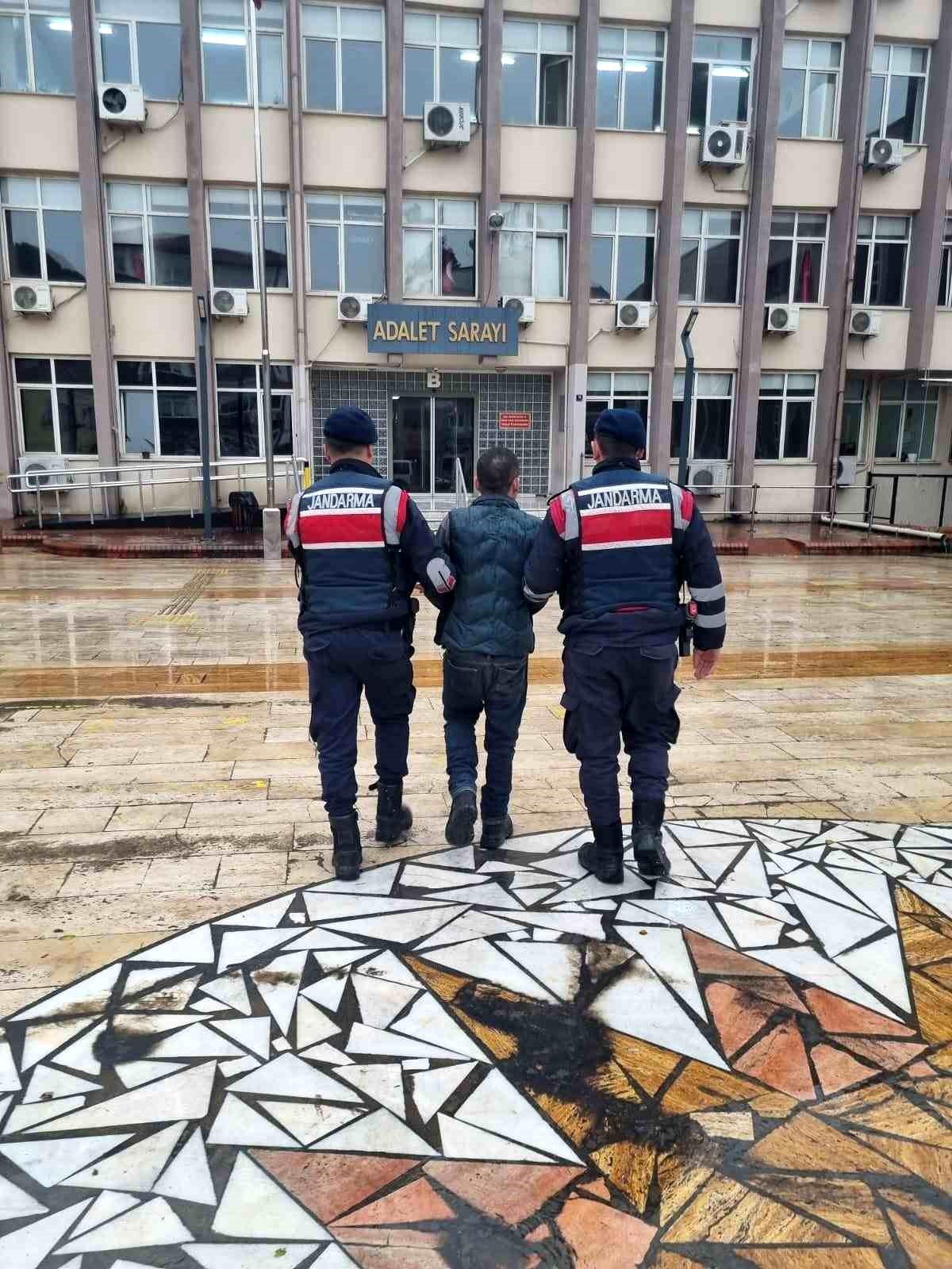 Hakkında hapis cezası bulunan firari, İncirliova\'da yakalandı