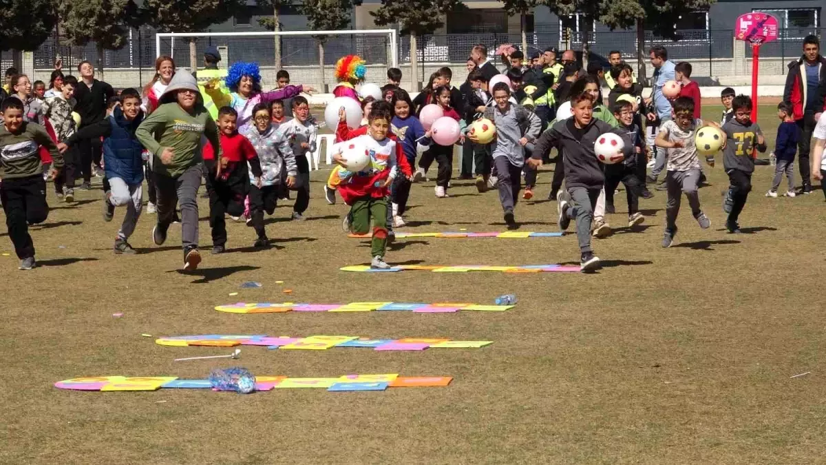 Jandarmadan depremzede çocuklar için \'Birlikte iyileşeceğiz\' etkinliği