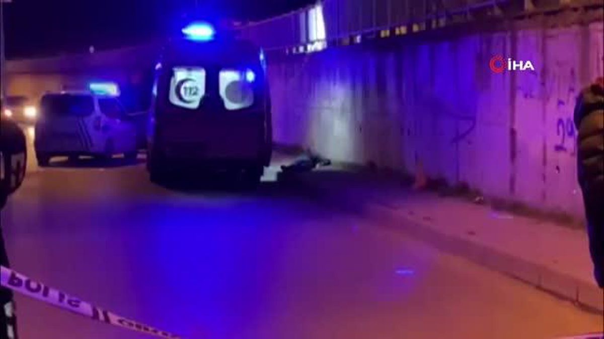 Küçükçekmece'de bir kişi vurularak 3 metrelik duvardan aşağıya atıldı