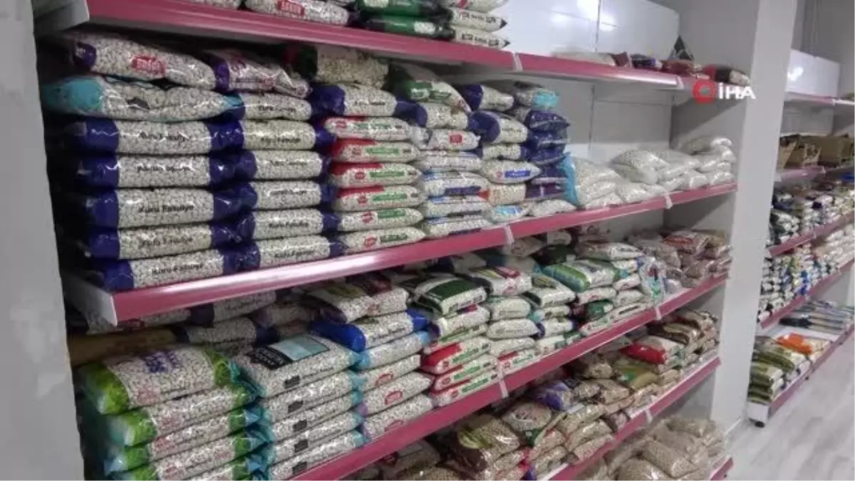 Sosyal market depremzedelere hizmet vermeye başladı