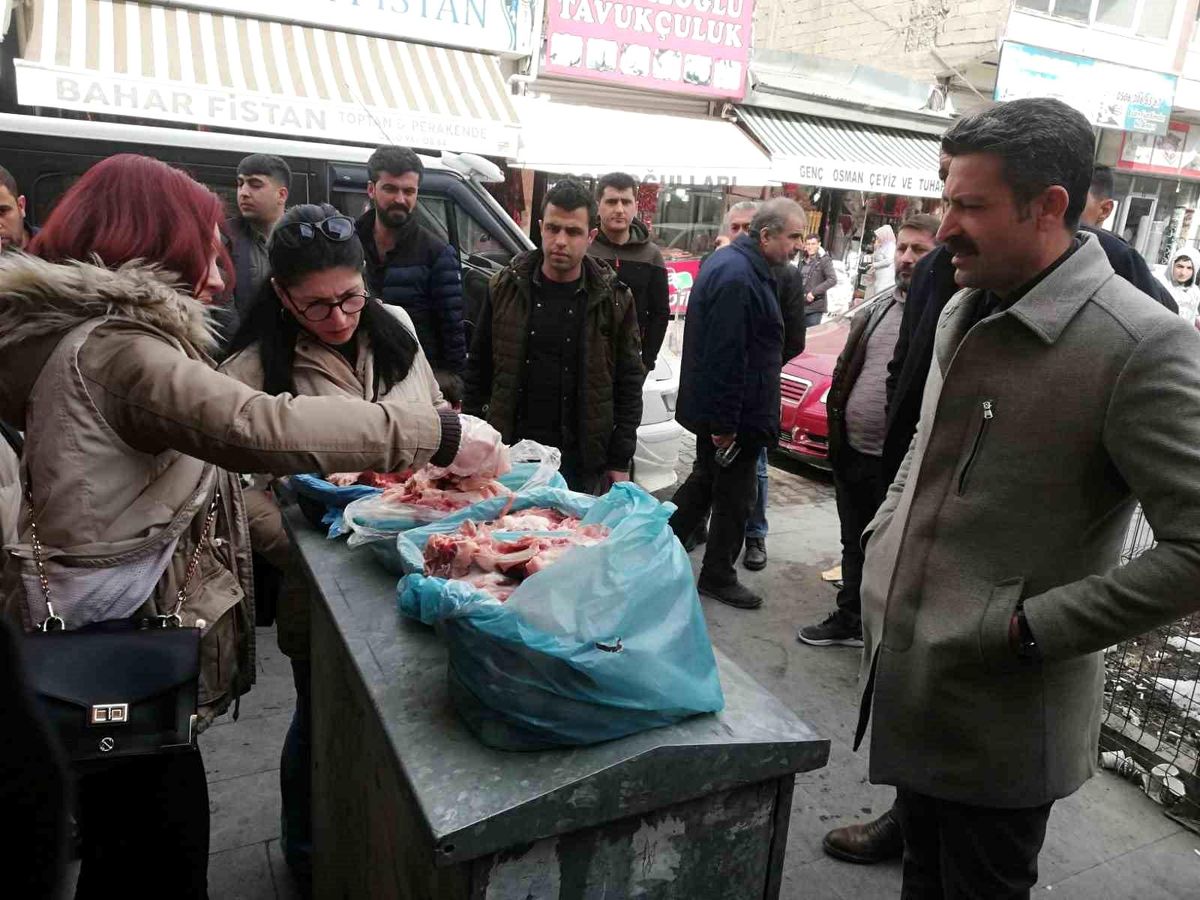 Van\'da kaçak kesilen 21 kilogram ete el konuldu