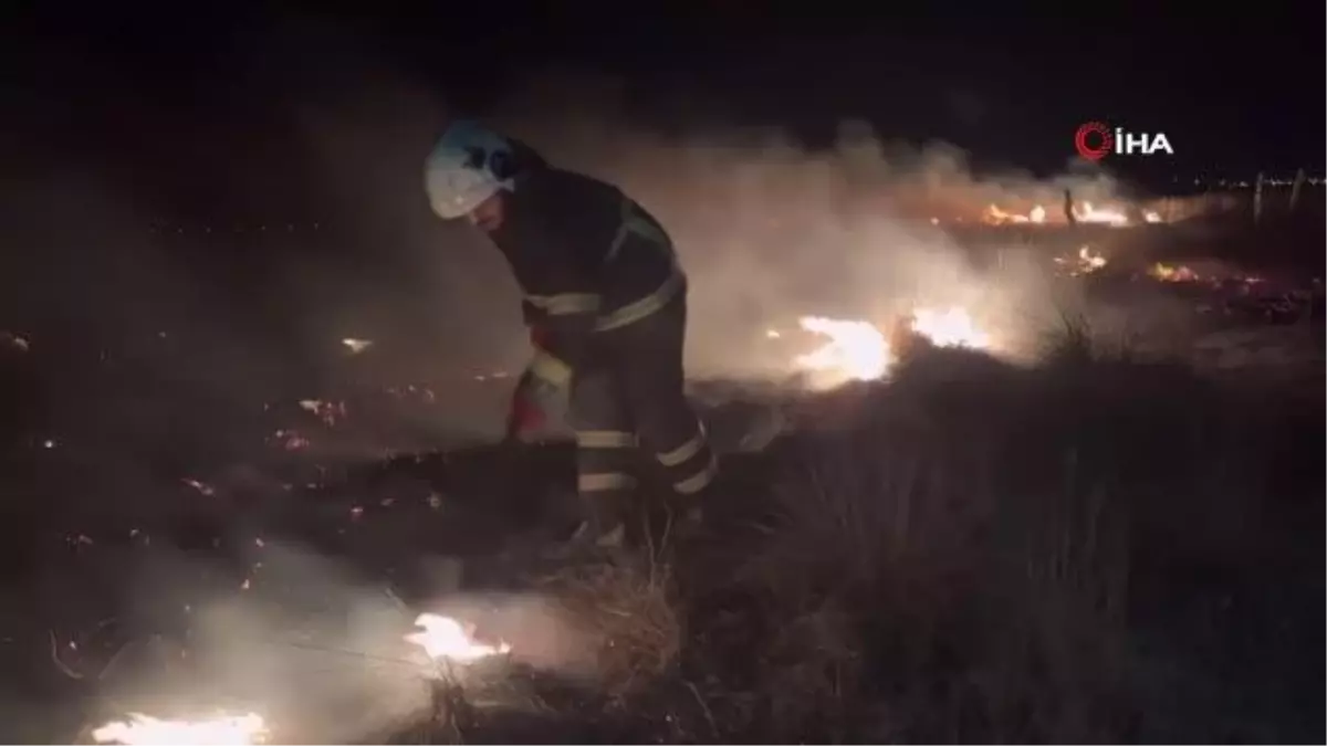 30 dönüm mera arazisinde yangın