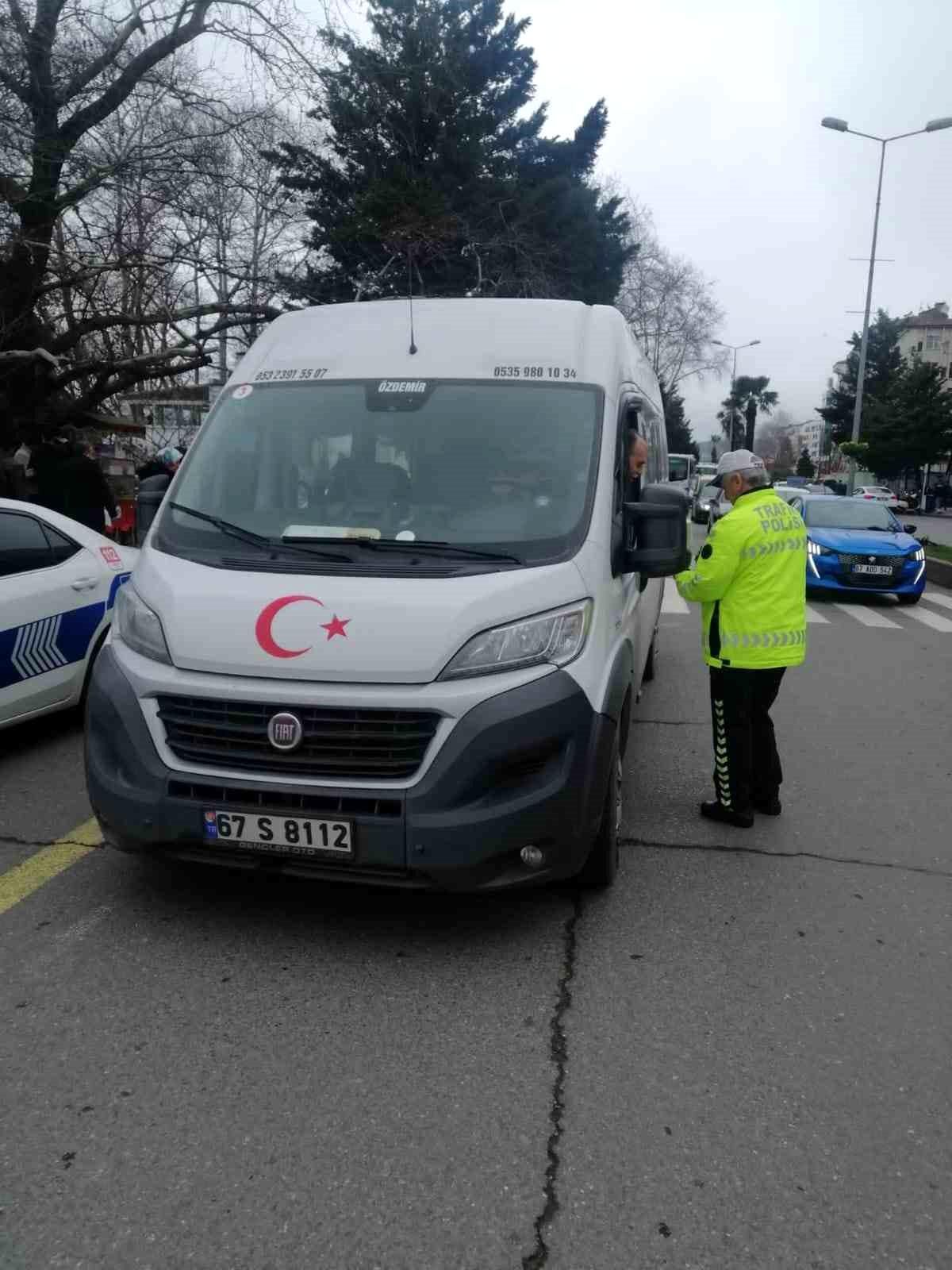82 taşımalı servis aracı sürücüsüne 51 bin 267 lira ceza