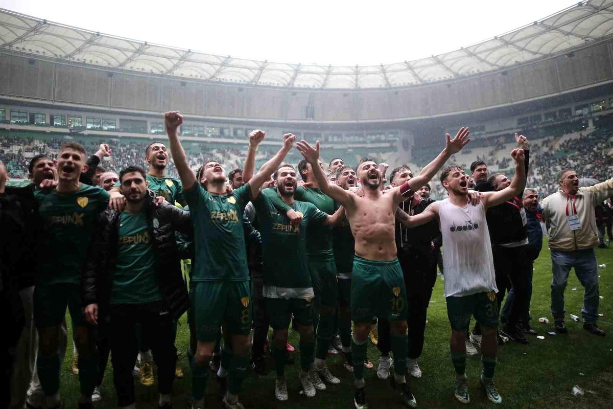 Alinur Aktaş: "Bursaspor\'a verilen ceza kabul edilemez"