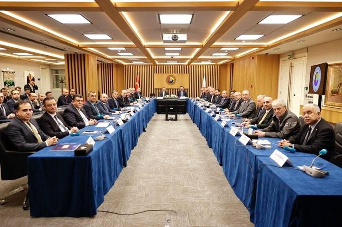 Hazine ve Maliye Bakanı Nebati, TOBB yönetimiyle bir araya geldi Açıklaması
