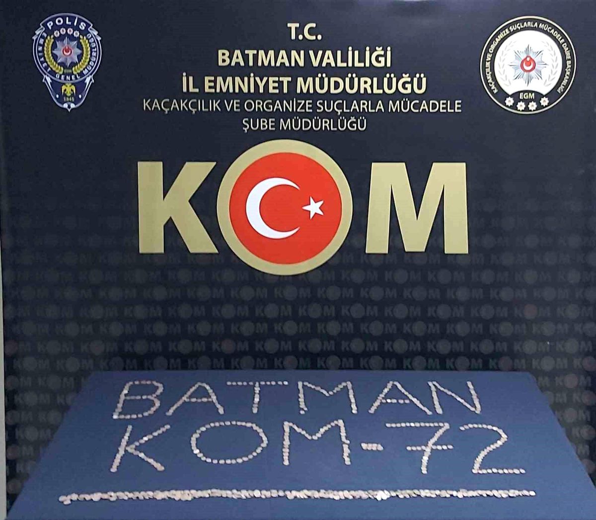 Batman\'da durdurulan otomobilde 690 tarihi sikke ele geçirildi