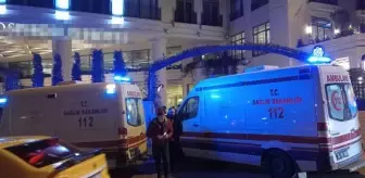 Beyoğlu'nda lüks otelde yangın! Çok sayıda çalışan dumandan etkilendi