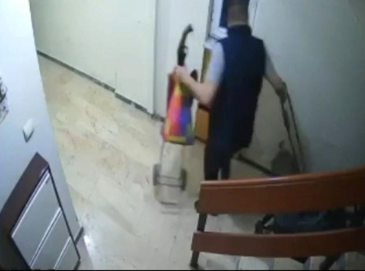 Bursa\'da pazar arabası hırsızları güvenlik kameralarından kaçamadı