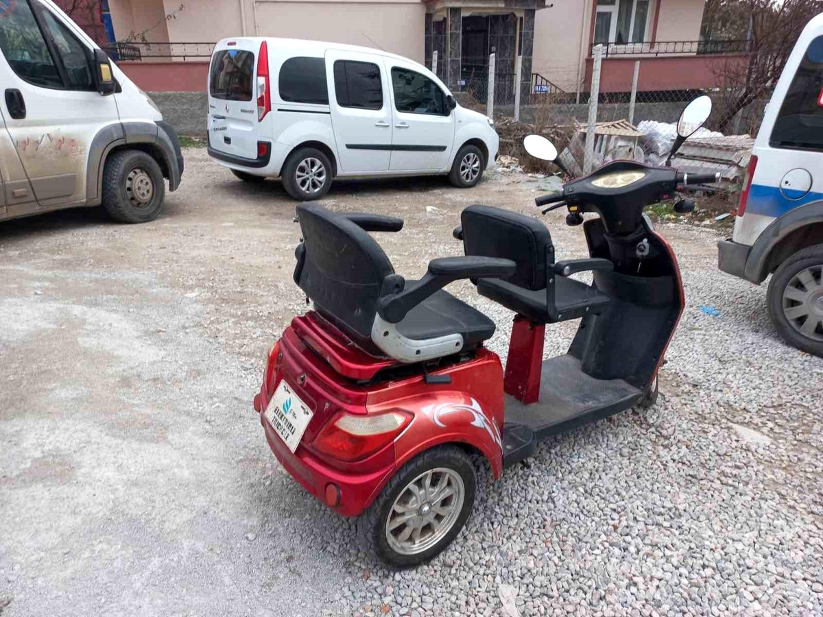 Çaldığı motosikleti sosyal medyadan satışa çıkartınca yakalandı