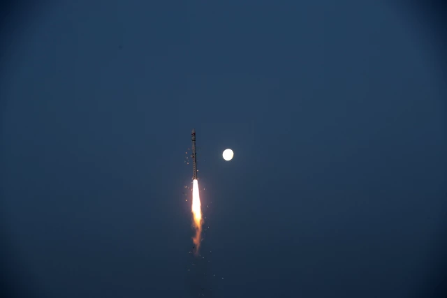 Çin'in Uzaya Fırlattığı Tianhui-6 İkiz Uyduları Planlanan Yörüngeye Girdi