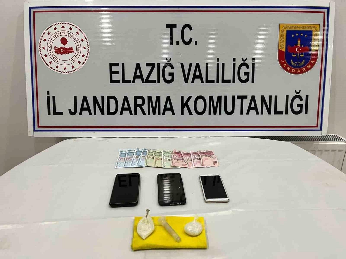 Elazığ\'da jandarma ekipleri uyuşturucuya geçit vermiyor