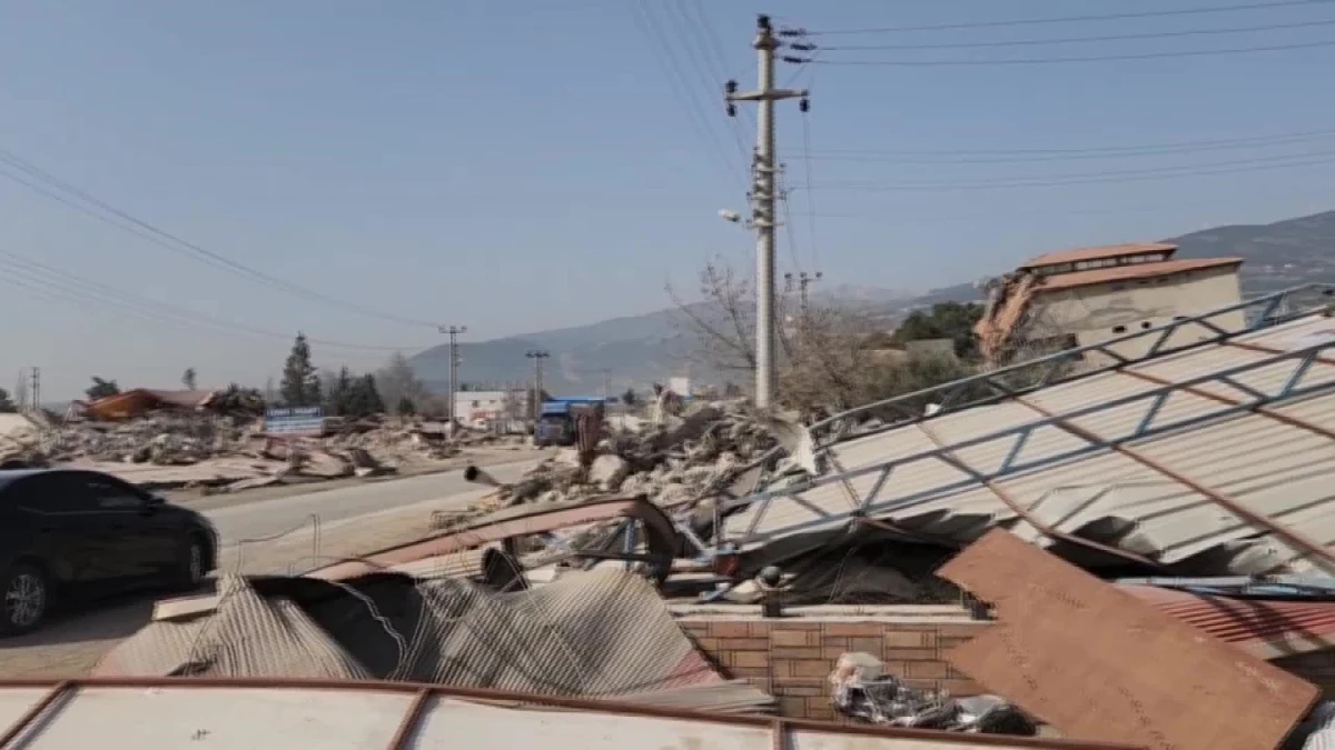 Okan Gaytancıoğlu: Deprem Bölgesindeki Üreticilerimize Mutlaka Traktör Desteği Sağlanması Lazım