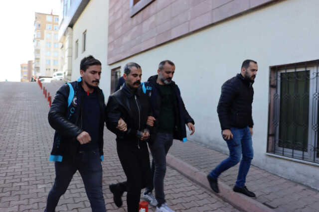 Taksici cinayeti aydınlatıldı: Alacak verecek meselesinden dolayı öldürülmüş Taksici cinayeti aydınlatıldı: Alacak verecek meselesinden dolayı öldürülmüş