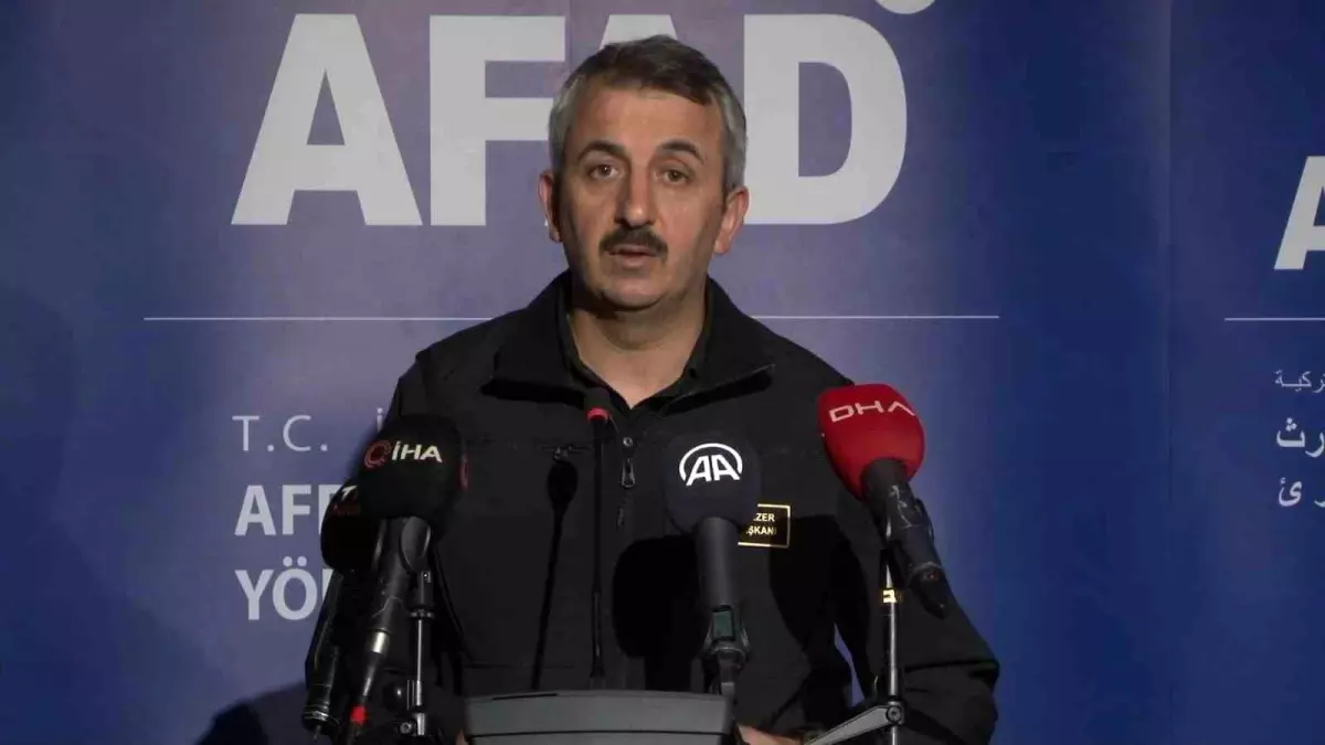 AFAD Başkanı Sezer: "Şu an itibariyle 47 bin 475 kişi hayatını kaybetti"