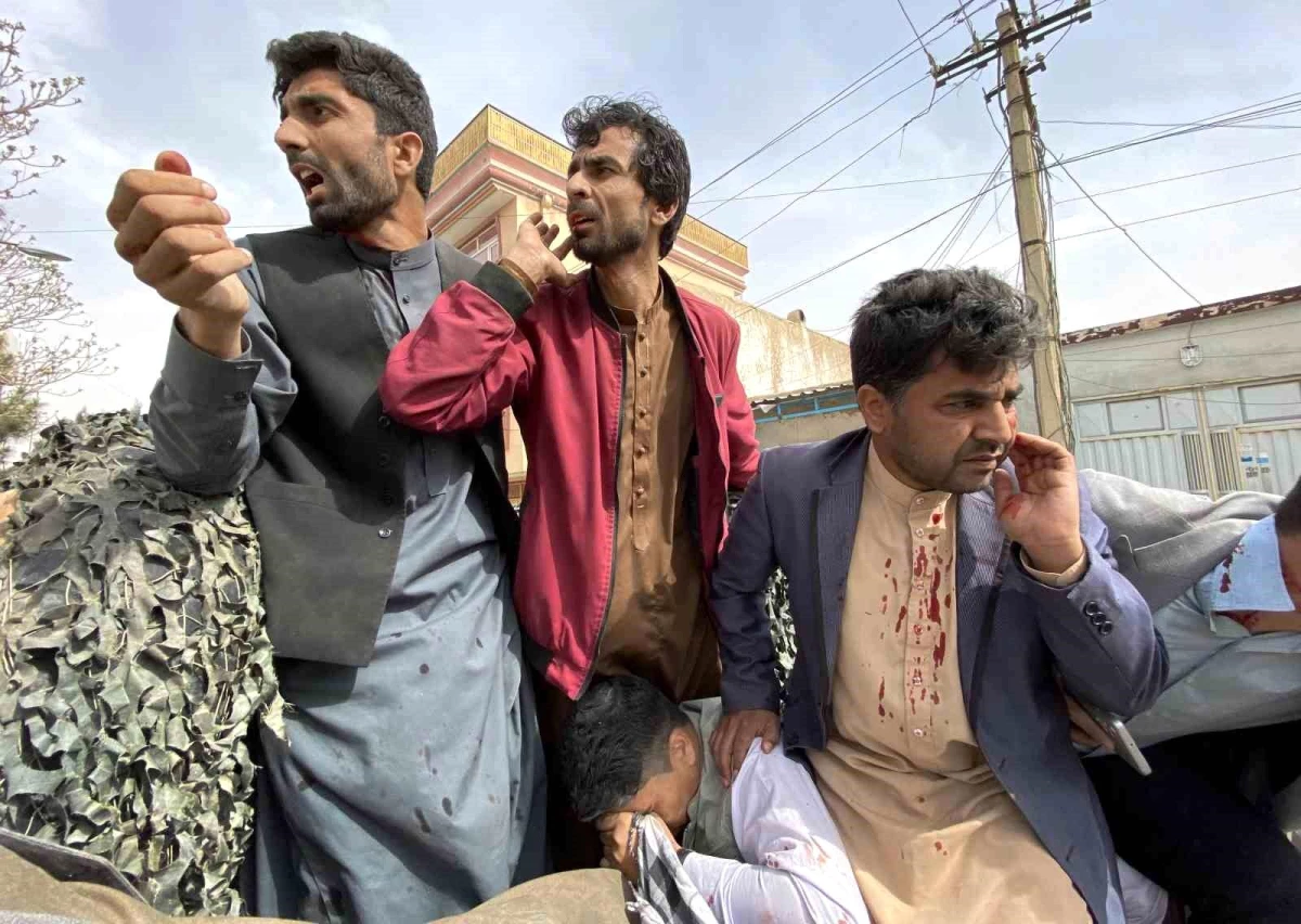 Afganistan\'da gazetecilerin katıldığı etkinliğe saldırı: 1 ölü, 8 yaralı