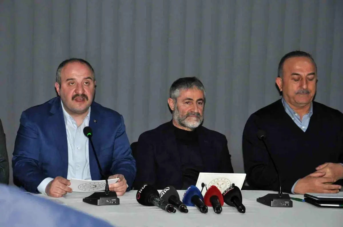 Bakan Nebati: "Ekonomimiz deprem felaketinin üstesinden gelecek güce sahip"