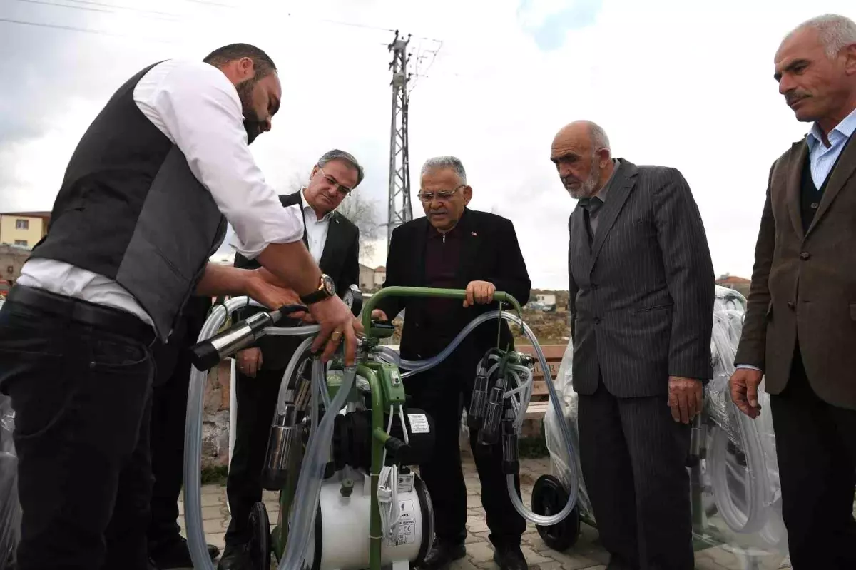 Başkan Büyükkılıç, Büyükşehir\'in desteklediği Süt Sağma Makinesi Dağıtım Töreni\'ne katıldı