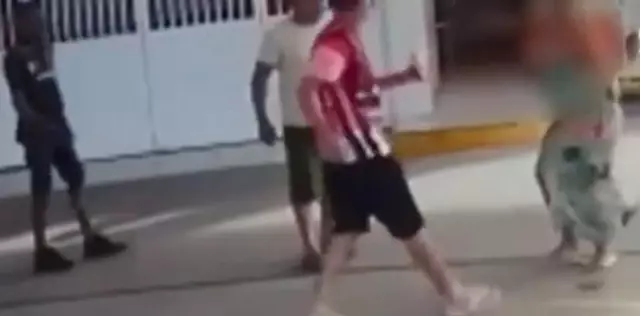 Brezilya'da telefonla çok yüksek sesle konuşan kişiyi uyaran kadın, canından oldu!