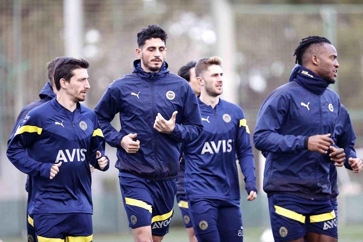 Fenerbahçe\'da Sevilla rövanşı hazırlıkları başladı