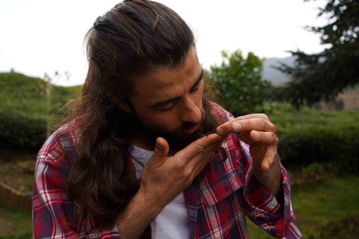 İstanbul'da doğdu, büyüdü şimdi ise köyünde yaşıyor