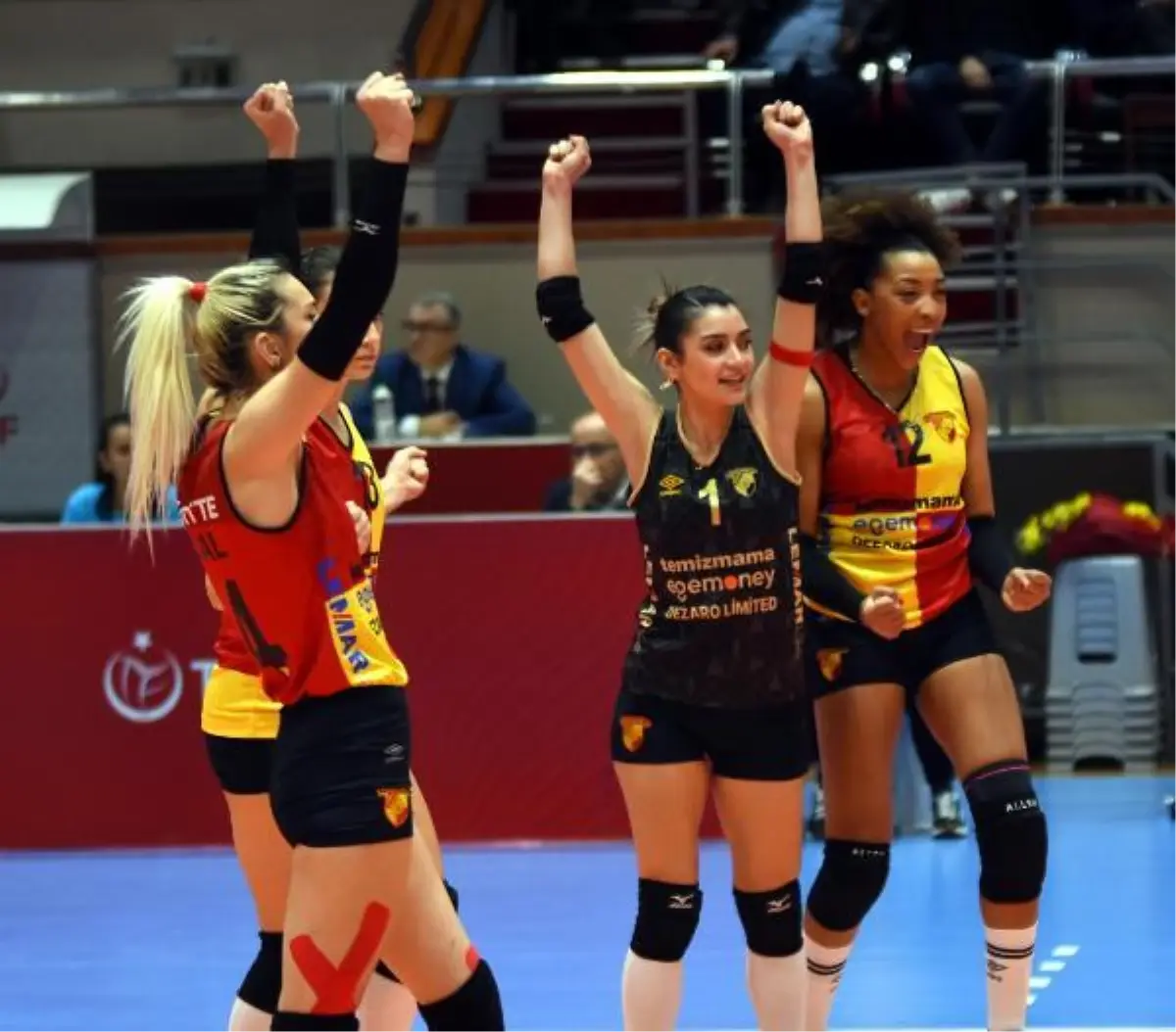 İzmir filesinde dev derbi