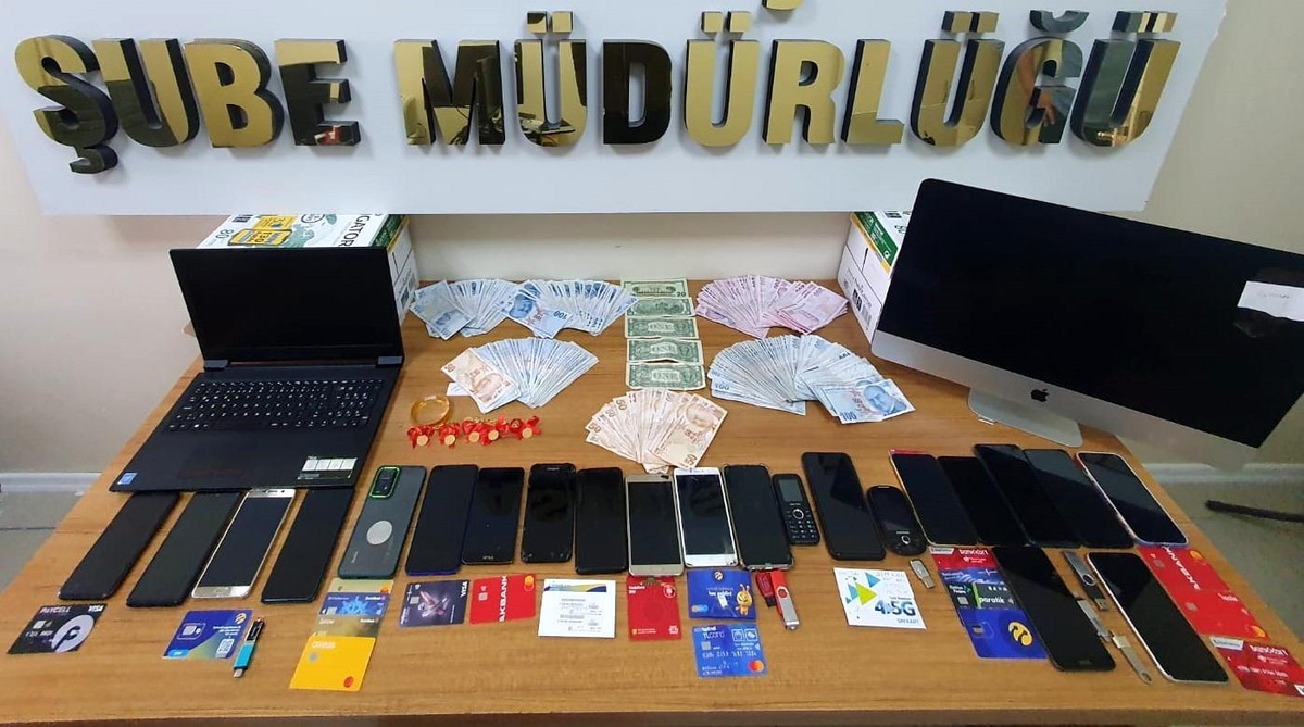 Konteyner vadiyle 4 milyon TL\'lik vurgun yapan 12 kişi tutuklandı