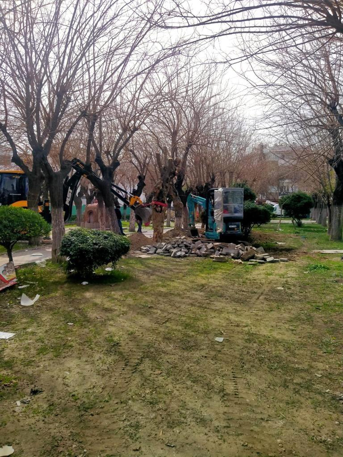 Kuşadasi Belediyesi\'nden Kent Meydanı Projesi ile ilgili açıklama