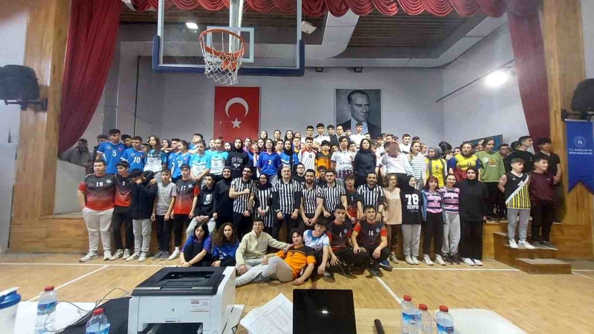 Kütahya\'da okul sporları müsabakaları sona erdi
