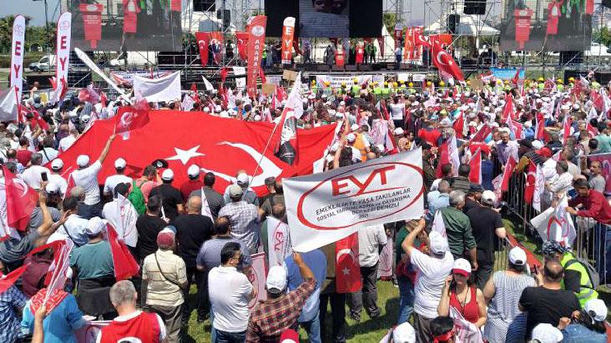 Mahkemeden emsal karar! 25 yıl çalıştığı fabrikadan emekli olunca kovulan EYT'li, açtığı davayı kazandı