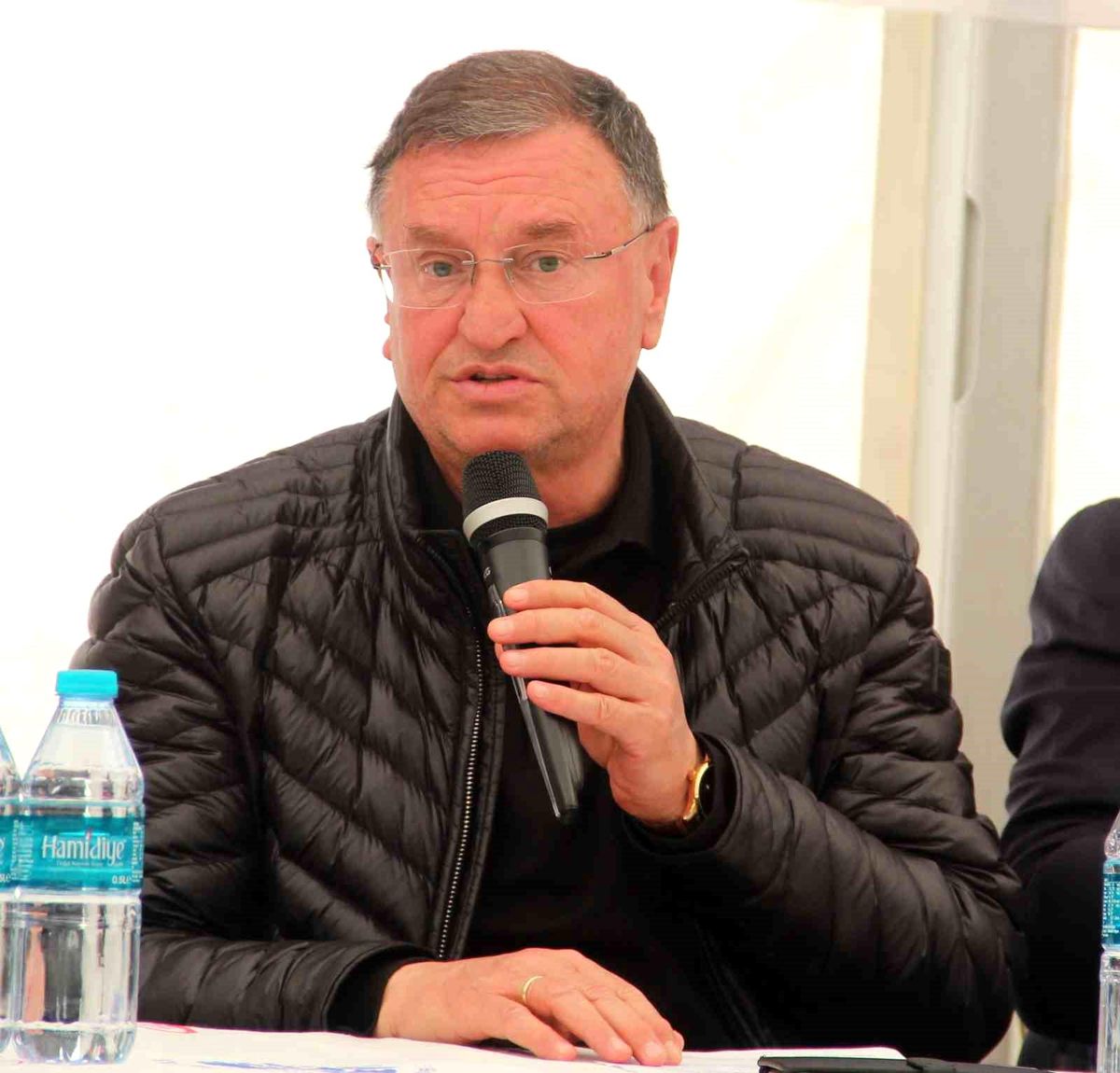 Savaş: "Hatay\'da 590 mahalleden 41\'ine su veremiyoruz"