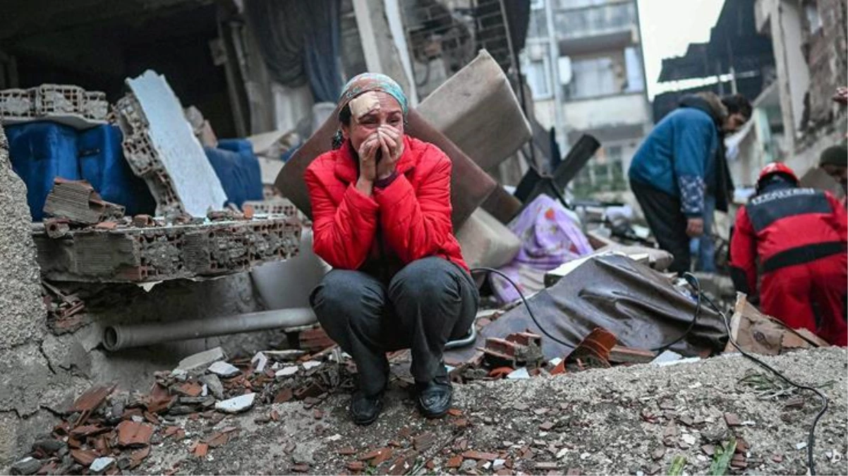 Son Dakika: Kahramanmaraş merkezli depremlerde hayatını kaybedenlerin sayısı 47 bin 975\'e yükseldi