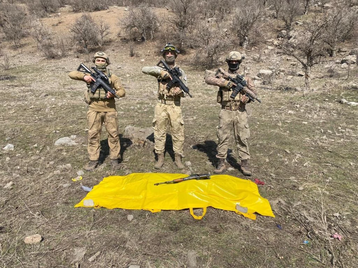 Son Dakika! Bakan Soylu duyurdu: Kırmızı kategoride aranan Türkiye\'deki en üst düzey terörist sarı torbada