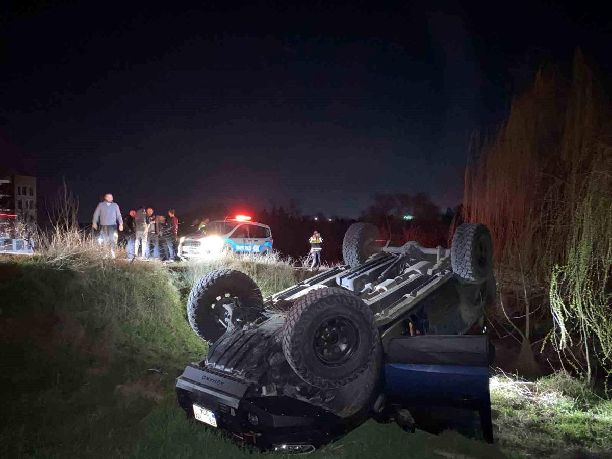 Takla atan araçtan burnu bile kanamadan çıktı